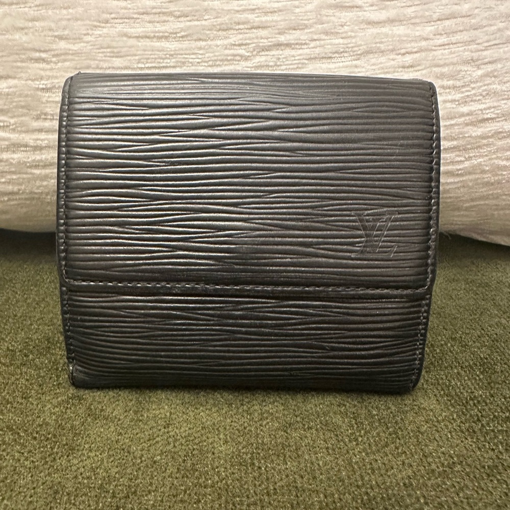 Louis Vuitton Black Epi Leather Unisex Wallet